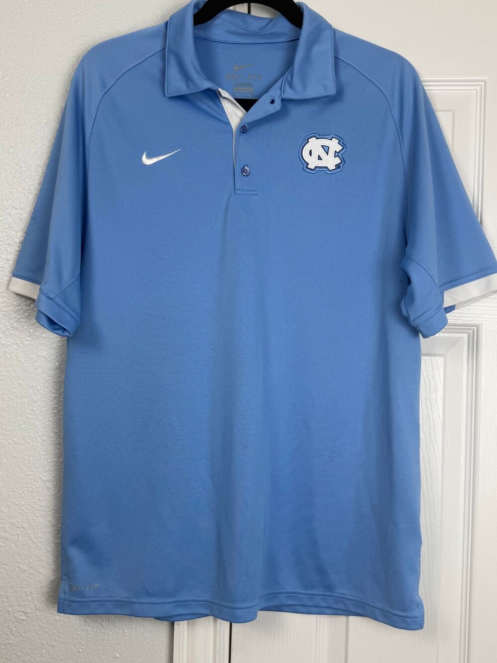 Nike UNC Tar Heels Polo Shirt Medium Dri Fit Carolina Blue NCAA